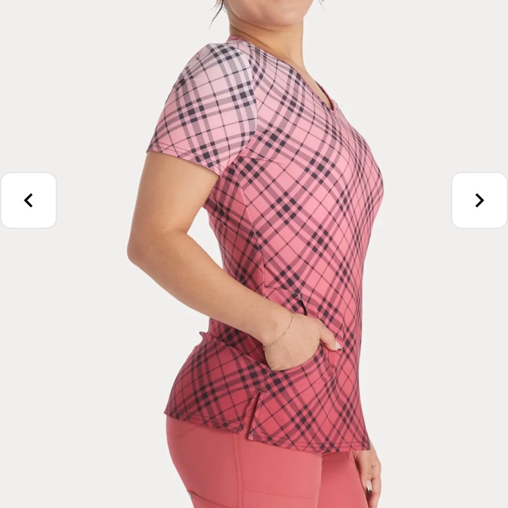 Dickies EDS Plaid Dip Dye V-Neck Print Scrub Top Size  Medium - Picture 3 of 5